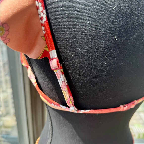 🆕 ZIMMERMANN 🧿 NWT Lola Waterfall Frill Bikini Raspberry Floral- Sz3 - US8 -10 - Picture 9 of 16